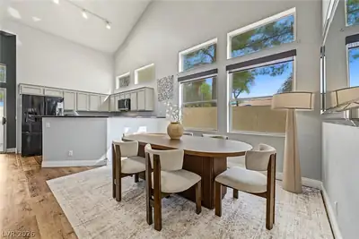 2376 Ramsgate Drive 130 Dining Area