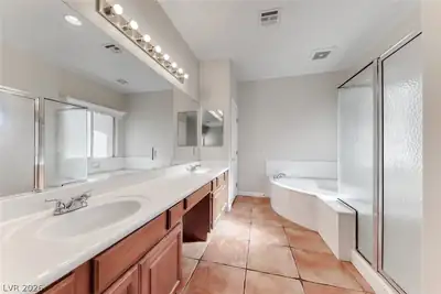 698 Magic Cove Court Primary Bathroom