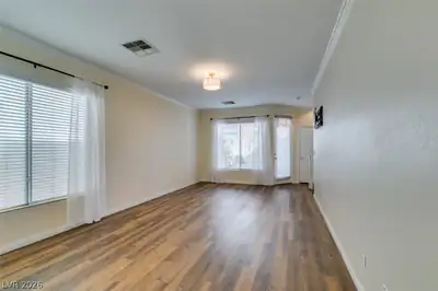 1592 Evening Spirit Avenue Living Room