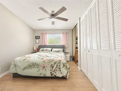 651 Greenbriar Townhouse Way Bedroom
