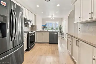 5404 Harmony Green Drive 101 Kitchen