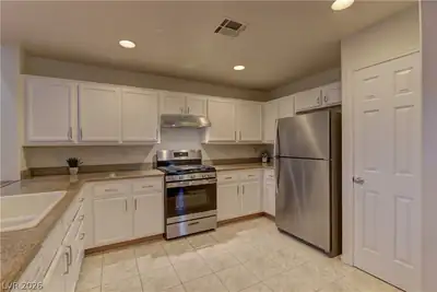 10532 Pena Blanca Court Kitchen
