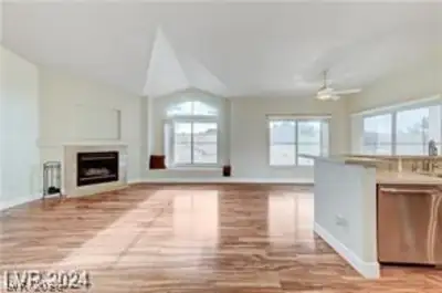 4950 Black Bear Road 202 Living Room