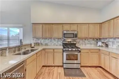 4950 Black Bear Road 202 Kitchen