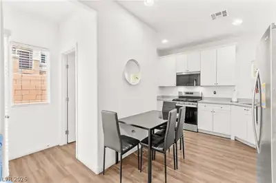 3664 High Prairie Avenue Kitchen
