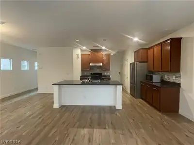 4 Ladasa Court 