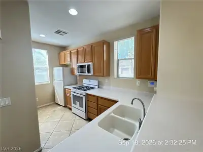 5216 Pendergrass Street, North Las Vegas, NV 89081 Kitchen