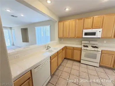 2801 Bahama Point Avenue, North Las Vegas, NV 89031 Kitchen