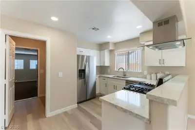 5005 Chambliss Drive Kitchen
