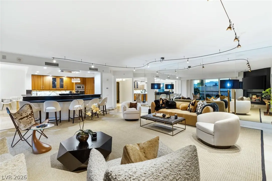 2857 Paradise Road 602, Las Vegas, NV 89109