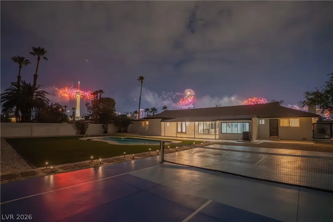 2106 West Oakey Boulevard, Las Vegas, NV 89102