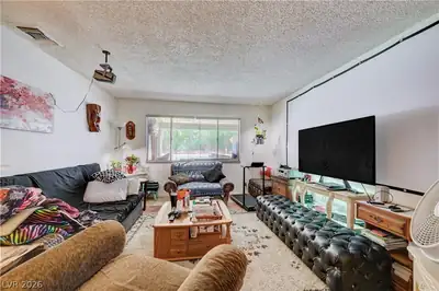 4131 Brighthill Avenue Living Room