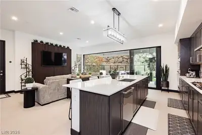 13 Promenade Isle Lane Henderson, NV 89011