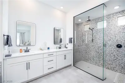 207 Cactus Sunrise Street, Las Vegas, NV 89138 Primary Bathroom