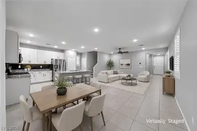9834 West Meranto Avenue Dining Area