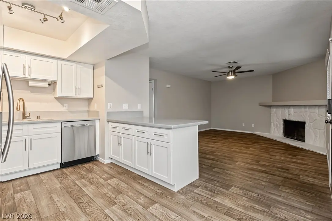 7904 Esterbrook Way 201, Las Vegas, NV 89128