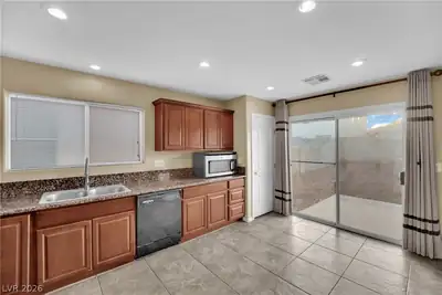 9965 Lorian Street, Las Vegas, NV 89183 Kitchen