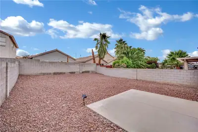 9965 Lorian Street, Las Vegas, NV 89183 Yard