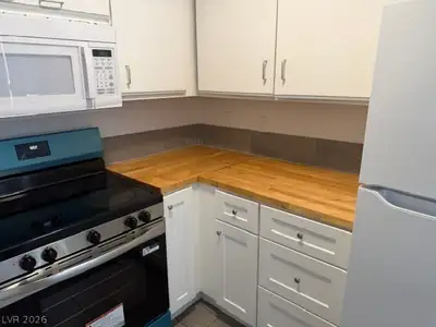 2613 North Decatur Boulevard 15 Las Vegas, NV 89108