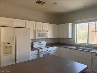 7344 San Pablin Street Kitchen
