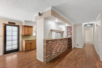 5305 Westleigh Avenue Dining Area