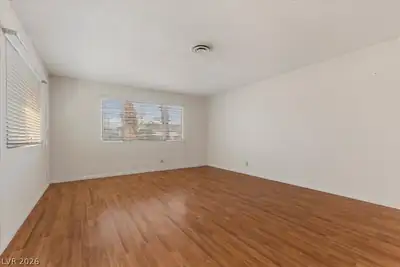 5305 Westleigh Avenue Living Room
