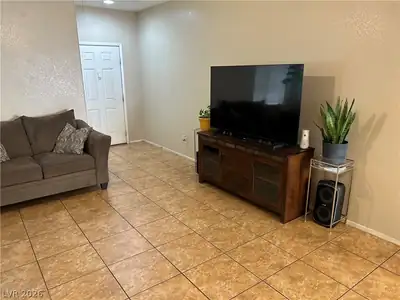 3992 Gray Aster Drive, Las Vegas, NV 89122 Living Room