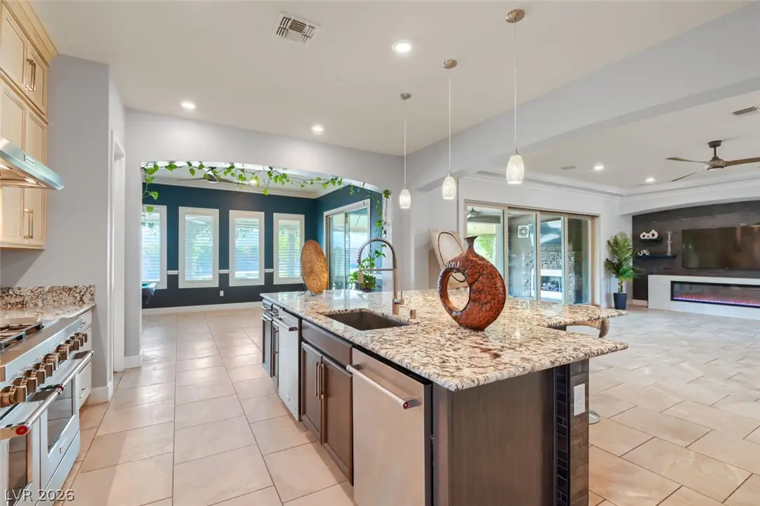 7771 Mojave Yucca Court, Las Vegas, NV 89131