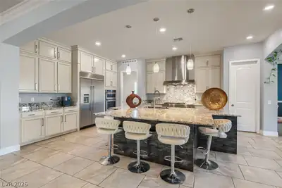7771 Mojave Yucca Court, Las Vegas, NV 89131 Kitchen
