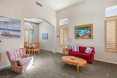 2316 Carinth Way Living Room