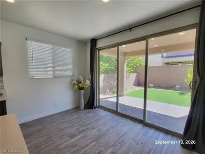 283 Walkinshaw Avenue Dining Area