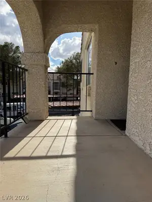 4824 Nara Vista Way 201, Las Vegas, NV 89103 Entry