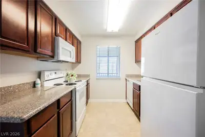 4921 Indian River Drive 120 Kitchen