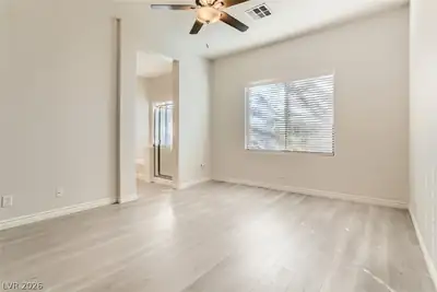 9121 Little Horse Avenue Bedroom