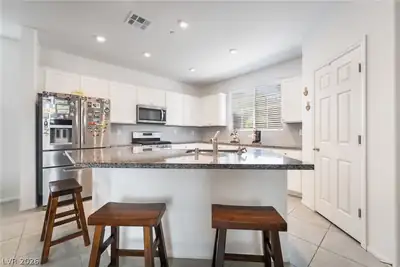 1371 Graphite Avenue, Henderson, NV 89002 Kitchen