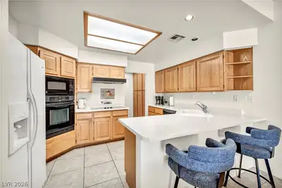456 Fallwood Lane, Las Vegas, NV 89107 Kitchen