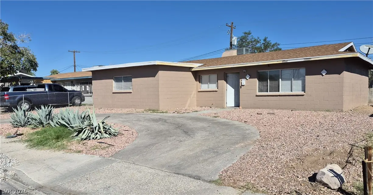 2032 Lawry Avenue, North Las Vegas, NV 89032