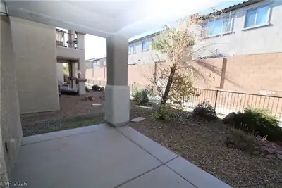 8947 College Green Street Patio