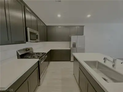 333 Laurel Peak Drive Kitchen