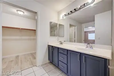 3327 Erva Street 207 Primary Bathroom