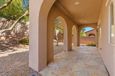 12204 Capilla Real Avenue Patio