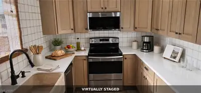 1308 Winwood Street Kitchen