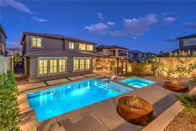 407 Prairie Sun Street Las Vegas, NV 89138