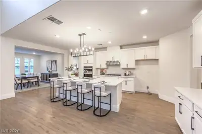 407 Prairie Sun Street Kitchen