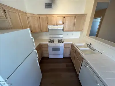 2110 Los Feliz Street 1002 