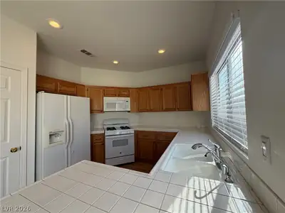 7957 Angel Tree Court Kitchen