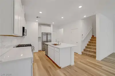 600 North Carriage Hill Drive 1113 Las Vegas, NV 89138