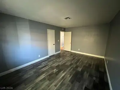 913 Shadow Mountain Place Bedroom