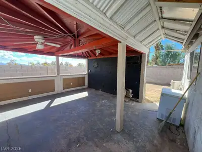 913 Shadow Mountain Place Patio