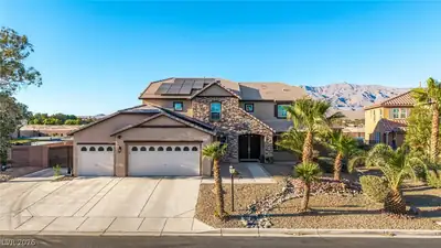 5528 Ambrosia Stream Avenue, Las Vegas, NV 89131 Front of Structure